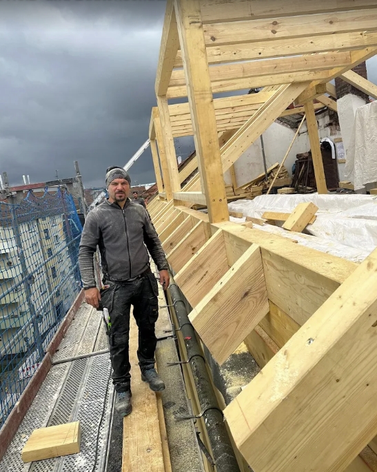 Afrim Buzhala von AB Dachdecker